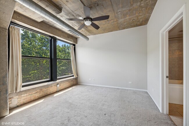 Photo - 1000 W 15th St Unit 239