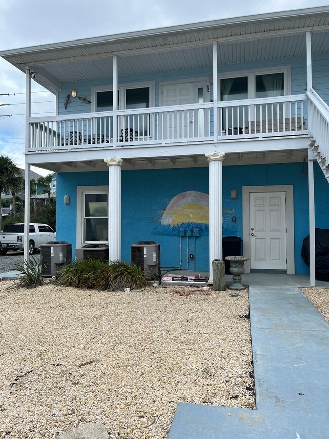 Building Photo - Flagler Beach 2BR/1.5BA Fully Furnished Up... Rental