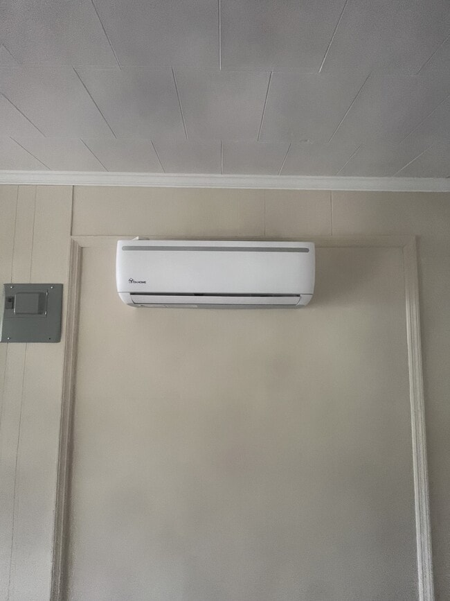 Photo - 207 State St