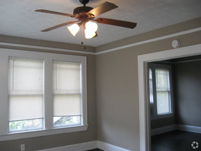 Building Photo - 2777 Post St Unit 2777 post st Jacksonville fl 32205 Rental