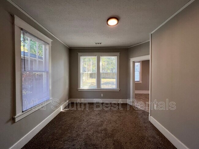 Photo - 444 N Avalon St