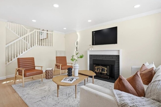 Photo - 35883 Vinewood St