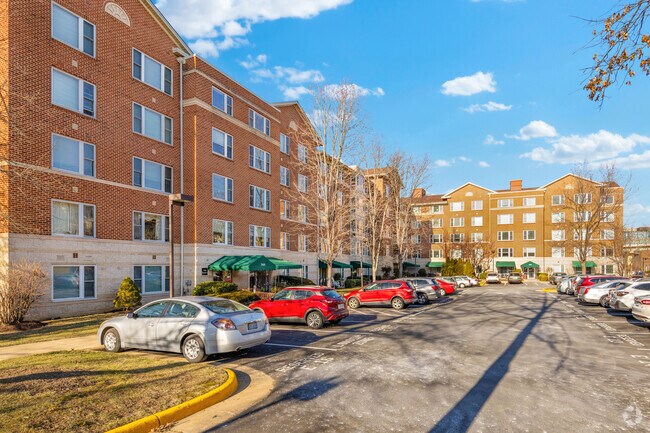 7470 Spring Village Dr - Greenspring by Erickson Senior Living