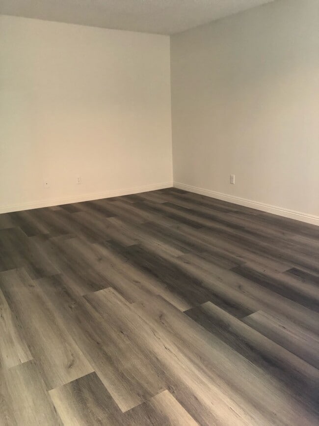 Photo - 4619 Rosewood Ave Unit 206