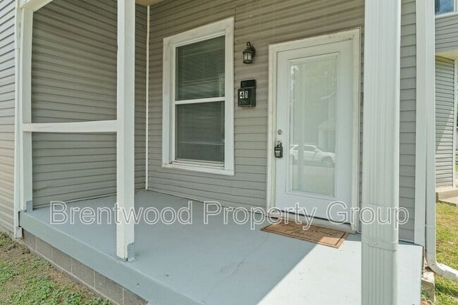 Photo - 41 N Beville Ave