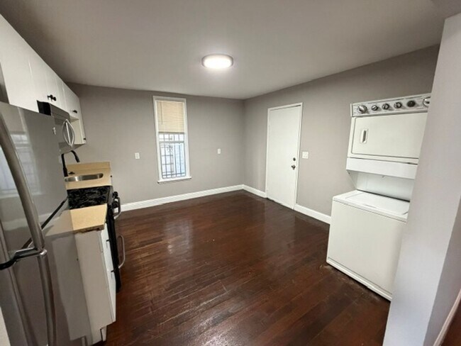 Photo - 1115 Willow St Unit Lower