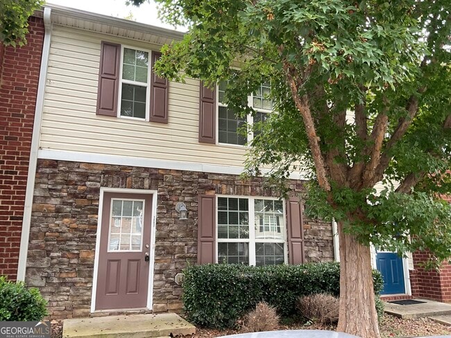 Building Photo - 1882 Grove Way Rental