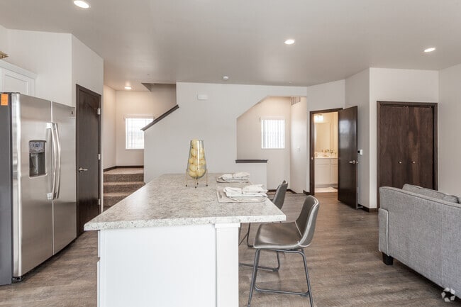 2BR Elkwood - Kitchen