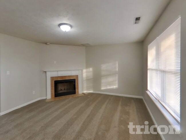 Photo - 4066 Knollwood Ave