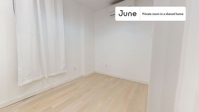 Building Photo - Room in Shared 4 bed/2 bath home