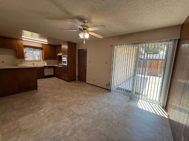 Photo - 5331 Constellation Way