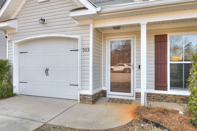 703 Sycamore Ct