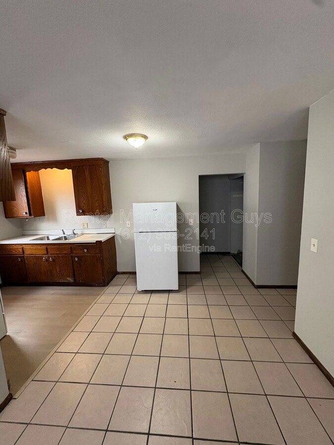 Photo - 3841 N Thomas Ave Unidad 2