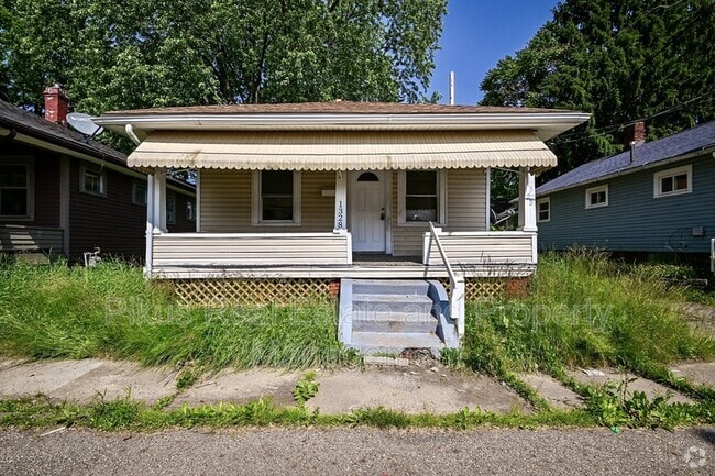 Building Photo - 1328 Struble Ave NE Rental