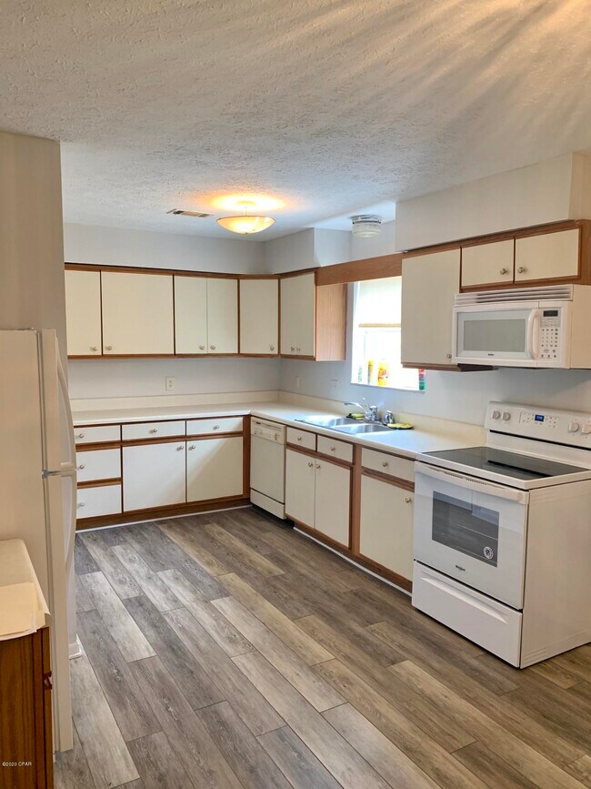 Photo - 103 Downing St