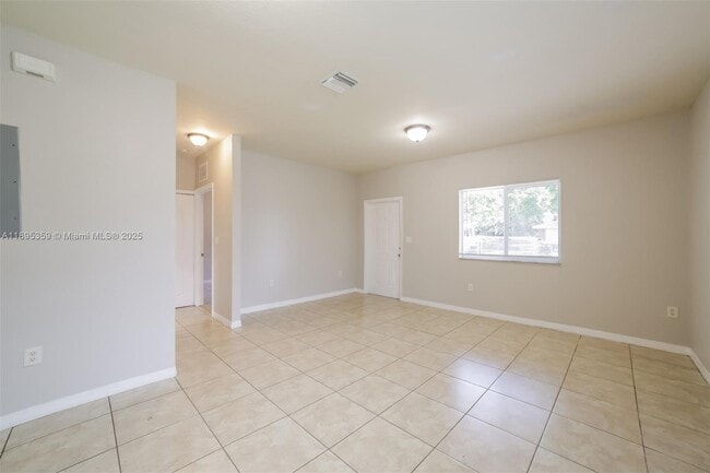Photo - 10131 W Indigo St
