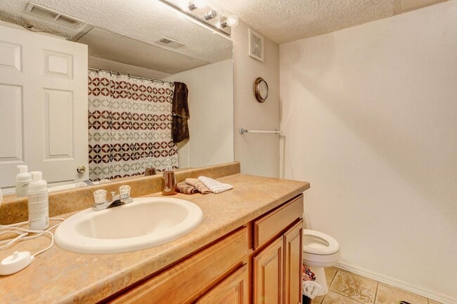 Photo - Bright Corner 3BR Condo with Garage in Superior! Available July 6!