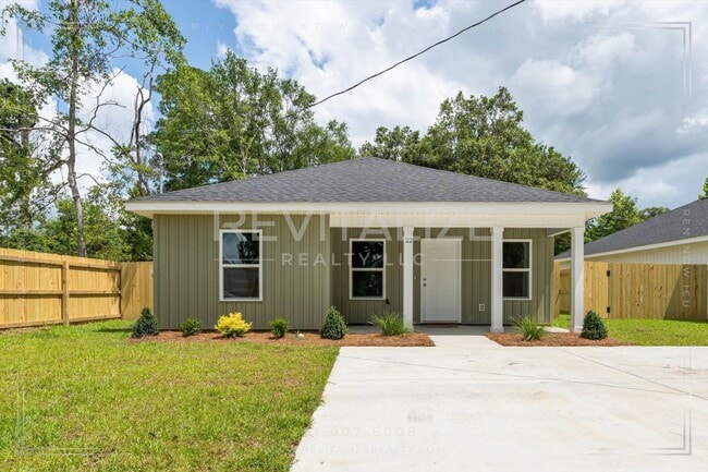 Brand New 4 Bed/2 Bath Home in Saraland! - Brand New 4 Bed/2 Bath Home in Saraland!