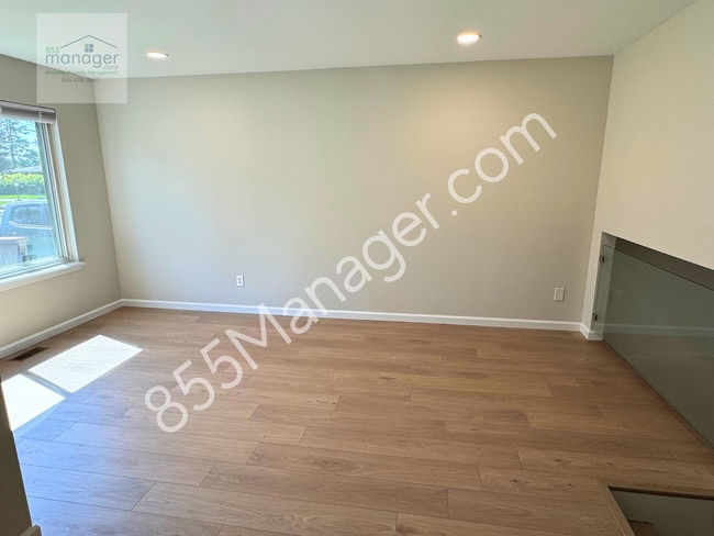 Photo - 1040 Lalond St