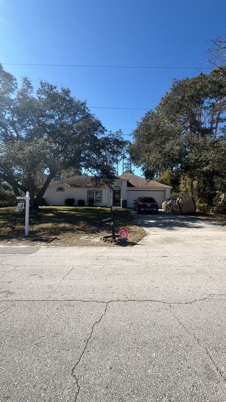 Building Photo - 548 Glen Haven Dr