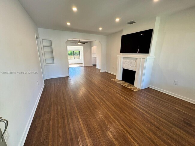 Photo - 2210 SW 25th St