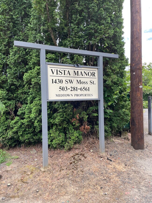 Photo - Vista Manor