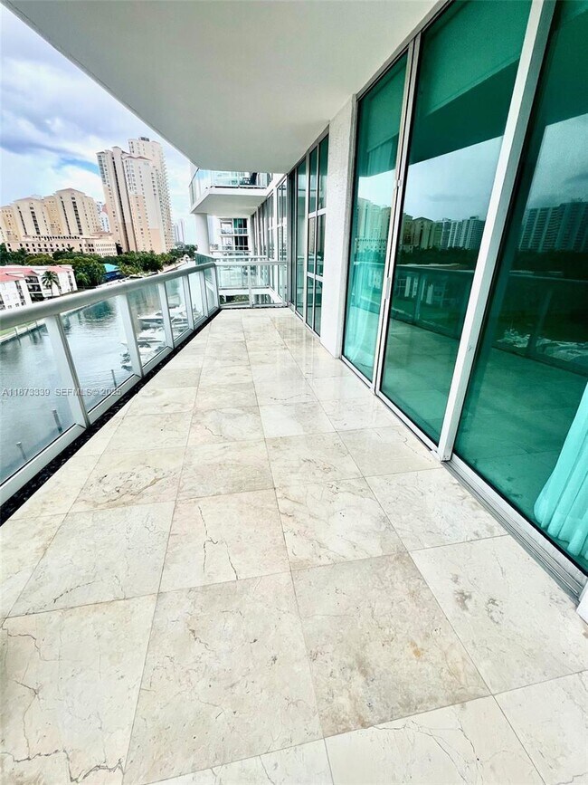 Photo - 3131 NE 188th St Unit 1-702