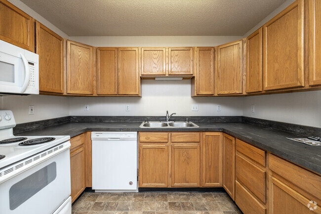 3BR, 2BA - 1,160SF - Kitchen