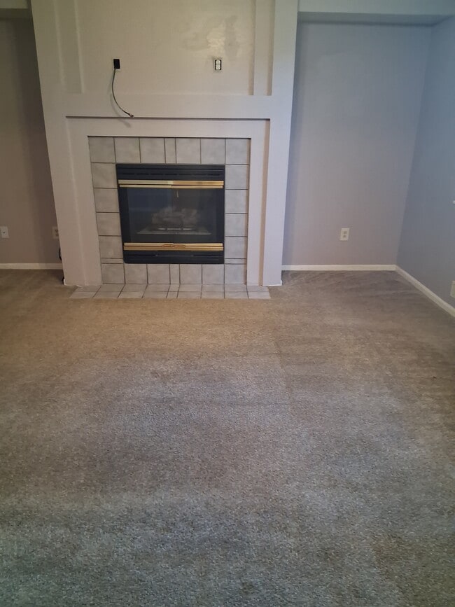 Building Photo - 1089 S Walden Way Unit 1089 S Walden Way #111