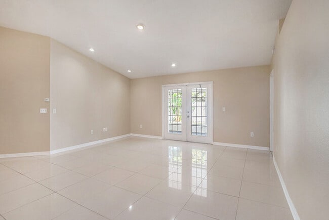 Photo - 12712 Longcrest Dr