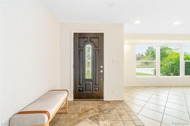 Photo - 7841 Haggerty Rd