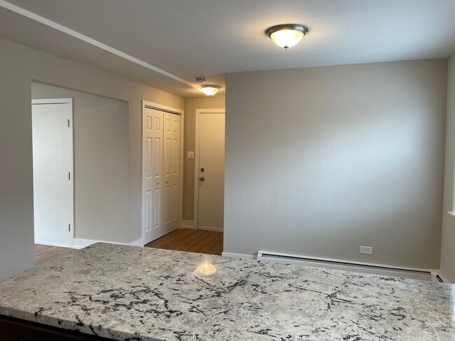 Photo - 7541 Roberts Rd Unidad 4