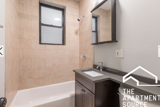 Photo - 4546 N Damen Ave Unidad 1