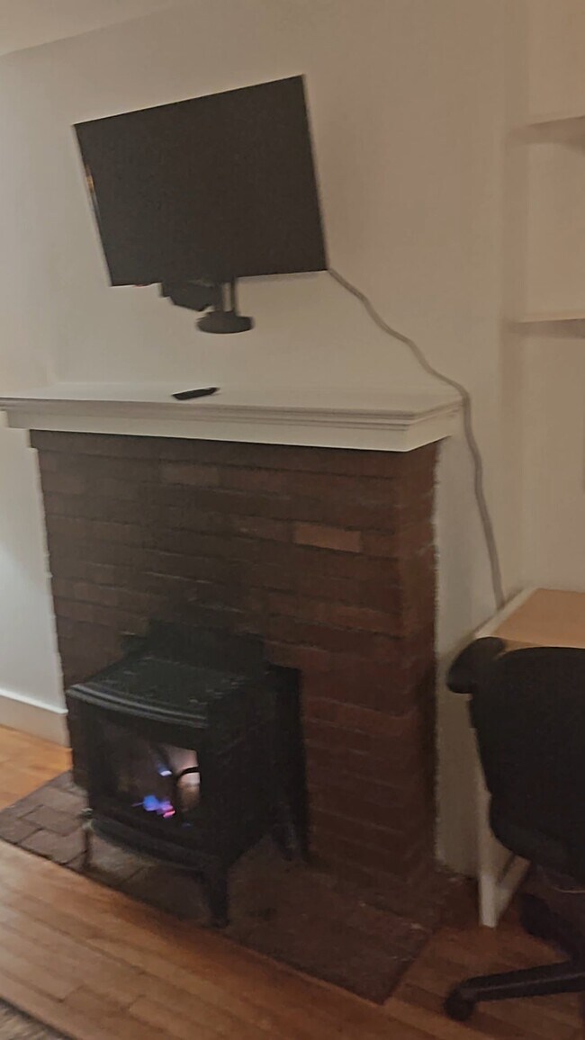 Photo - 28 Cedar St Unidad Apt 2