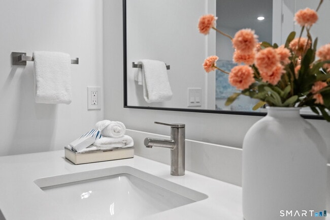 Photo - 131 Beach Rd Unit 210