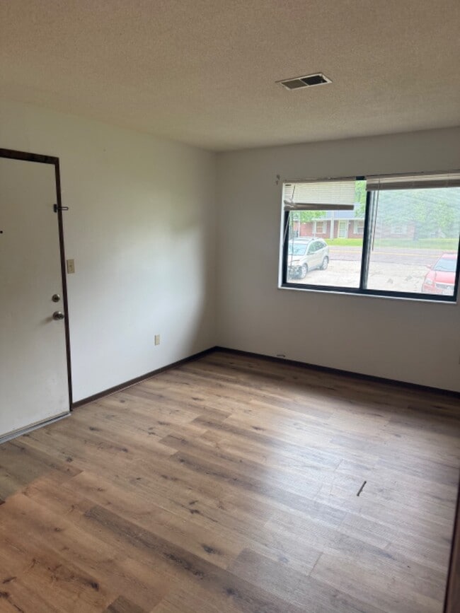 Photo - 3229 Cassidy Rd