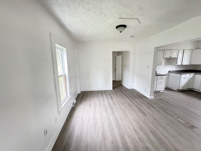 Photo - Charming 3-Bedroom Property in Prime Locat...