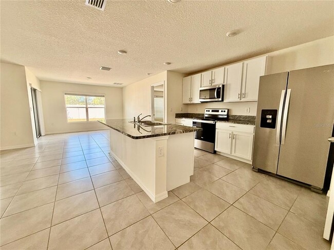 Photo - 4119 Autumn Amber Dr