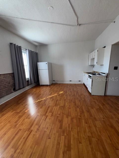 Photo - 206 W Main St