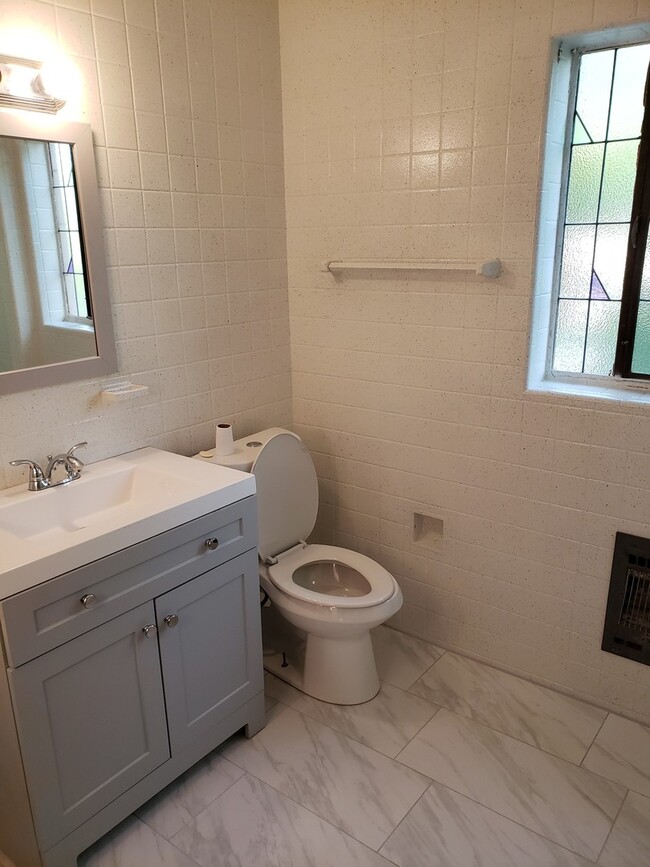 Photo - 18483 Greenlawn St