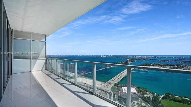 Photo - 1100 Biscayne Blvd Unidad 5202