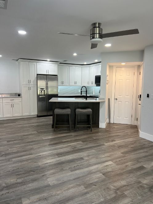 Building Photo - 3470 Pinewalk Dr N Unit #217