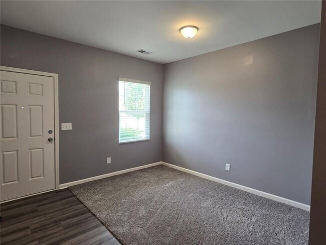 Photo - 104 Mccall Wy