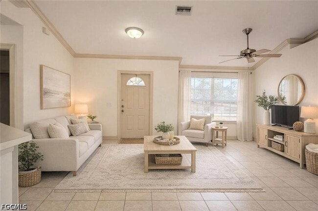 Photo - 106 W 5th St