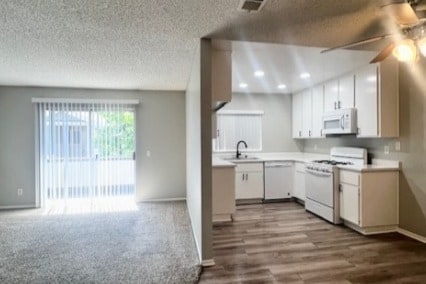 Two bedroom upstairs