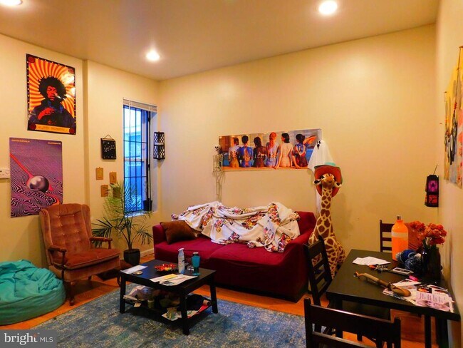 Photo - 2025 N Gratz St