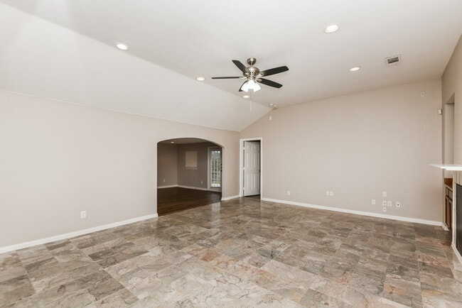 Photo - 426 Rifleman Trail