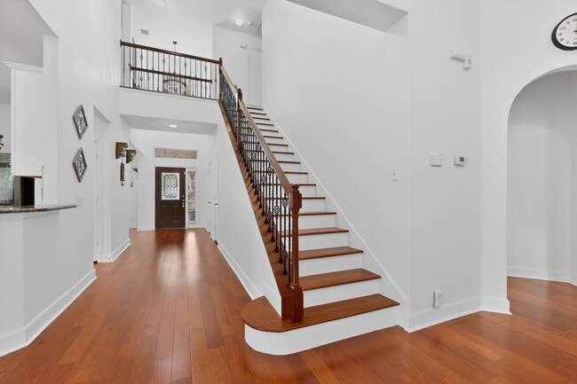 Photo - 2659 Salorn Way
