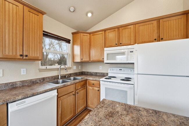 Photo - 944 E Moreno Ave