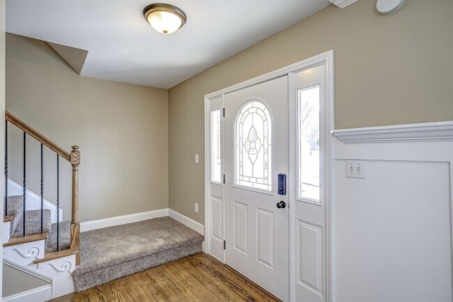 Photo - 3 Bedroom Home with Large Fenced in Yard, 2 Car Garage & Bonus Room!